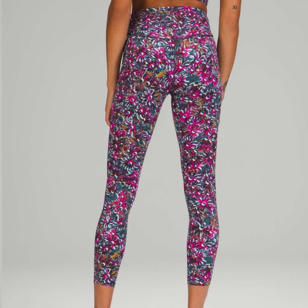 LULULEMON 🍋 Base Pace High-Rise Running Tight 25"